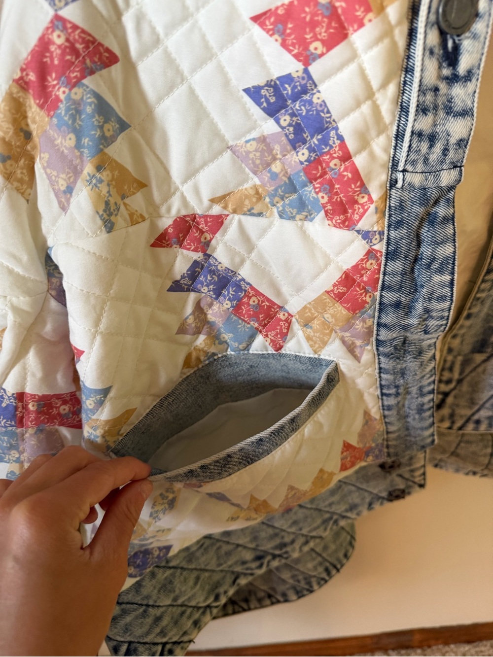 🤍🧥 Blank NYC Quilted Patchwork Jacket | Cream & Denim Trim | Size L 🧥🤍 - Picture 6 of 7